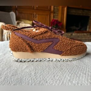 Rag & Bone Retro Runner 385 Sherpa Edition Size 38